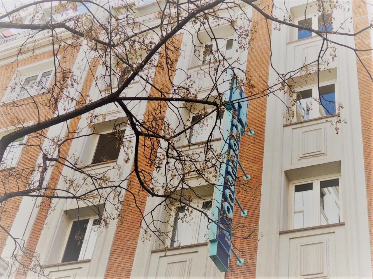 Negresco Gran Via Hotel Madrid Exterior photo